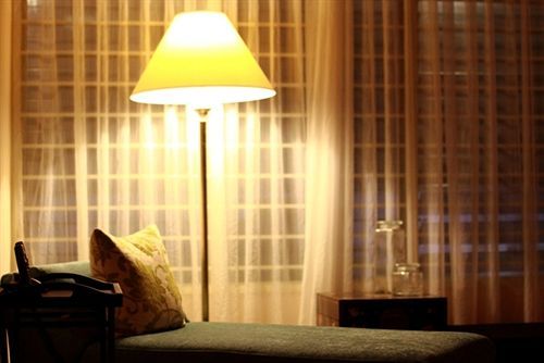 Chymes Hotel タンジュンブンガ エクステリア 写真