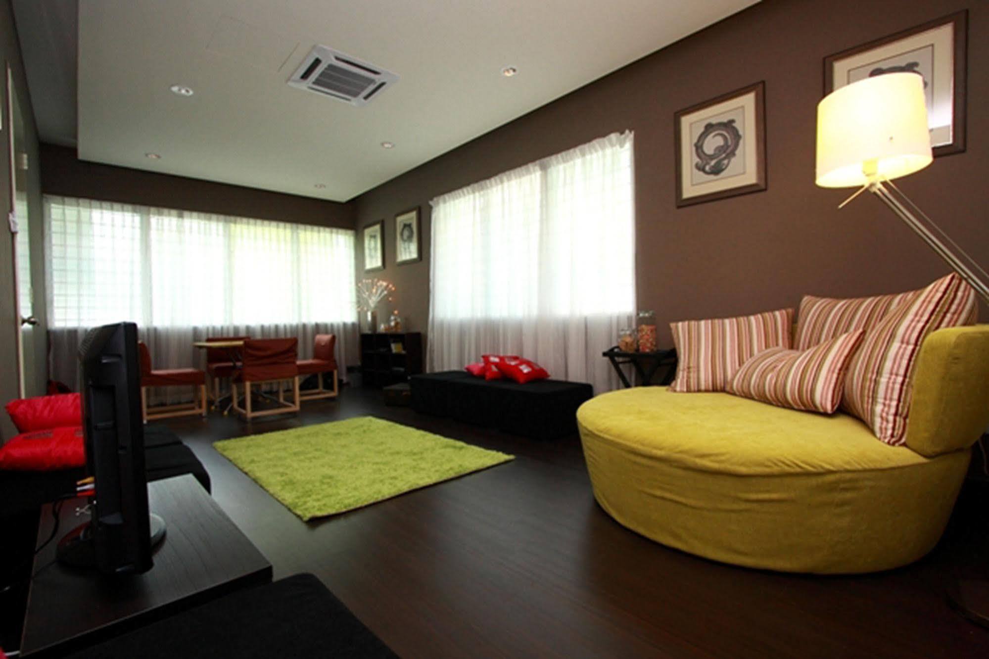 Chymes Hotel タンジュンブンガ エクステリア 写真