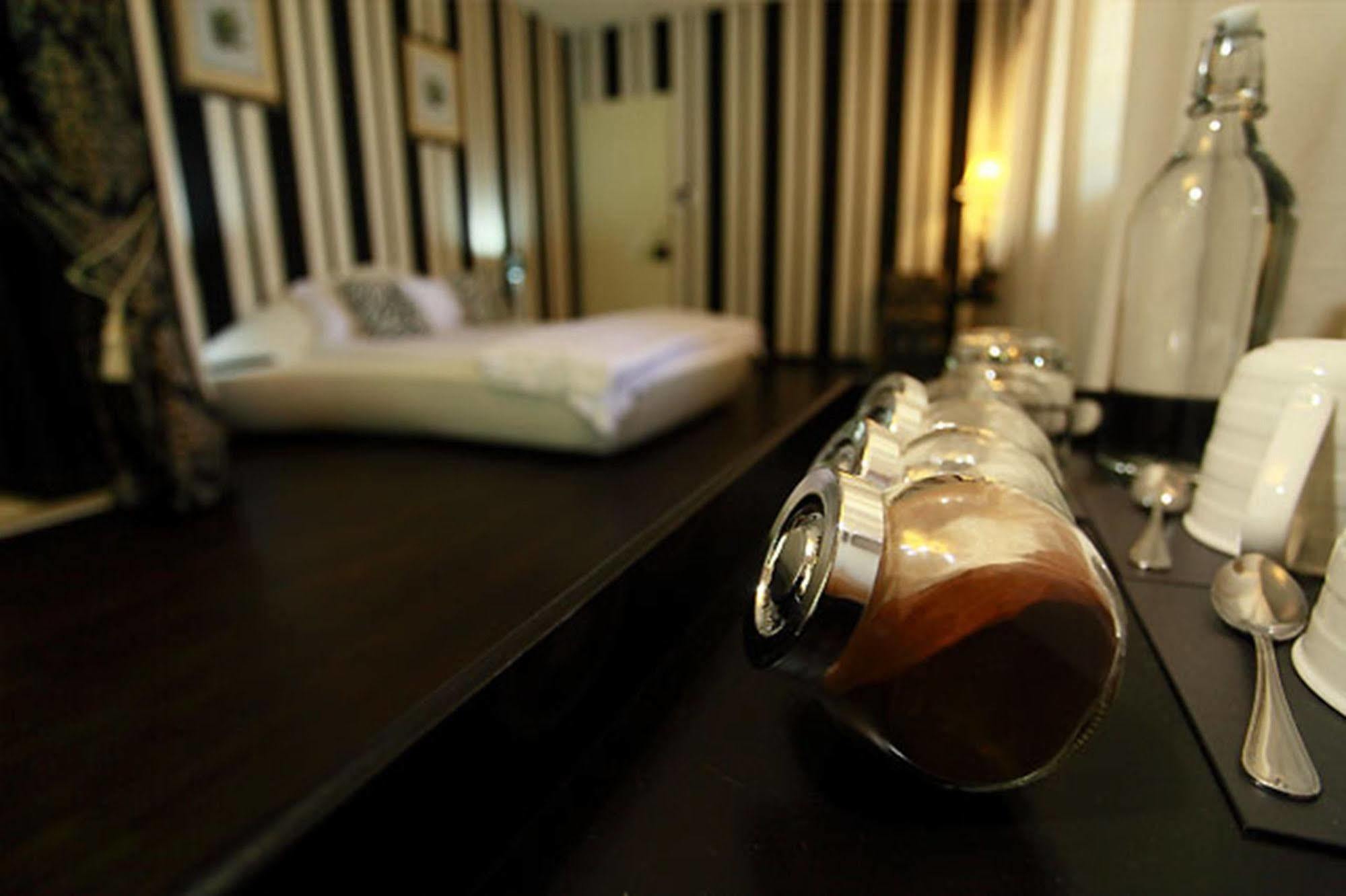 Chymes Hotel タンジュンブンガ エクステリア 写真